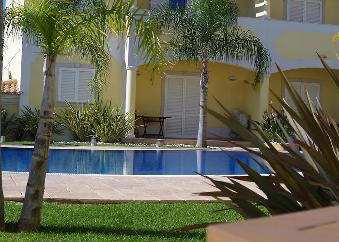 @ Poolside Albufeira