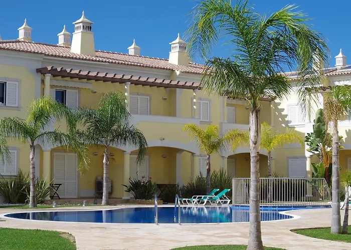 Apartament @ Poolside