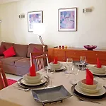 @ Poolside Apartman