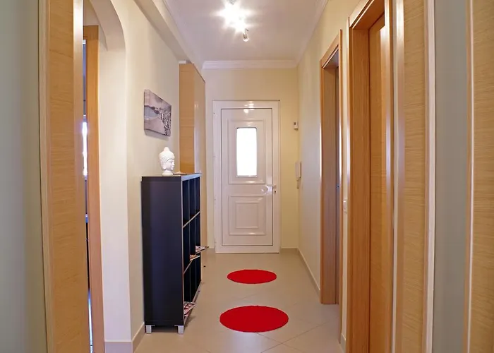 @ Poolside * アルブフェイラ