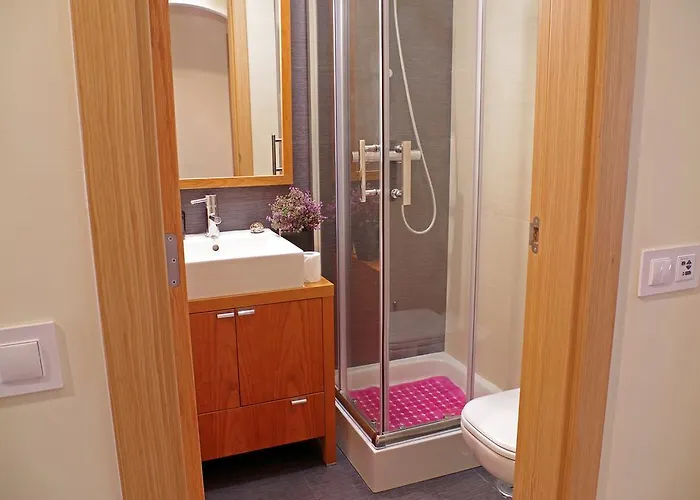 @ Poolside アパート *